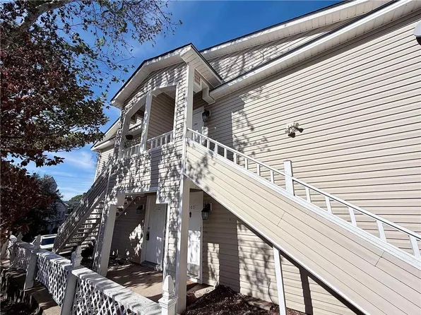 110 5th St Unit 203C, Daphne, AL 36526