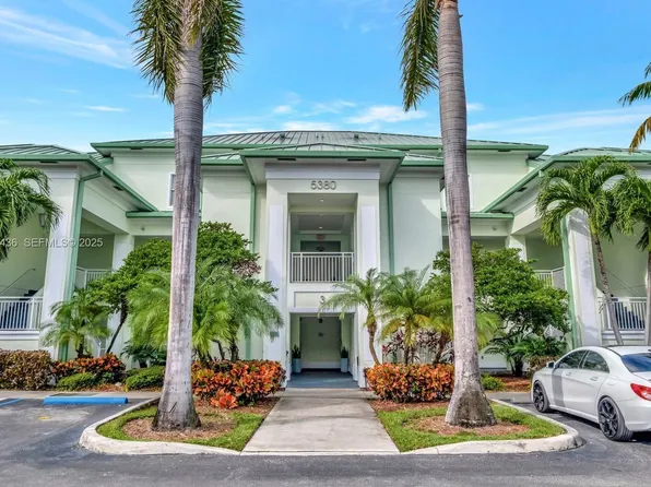 5300 NW 87th Ave #914, Miami, FL 33178