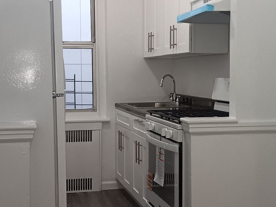 1st image of 65-41 Saunders St APT 6B