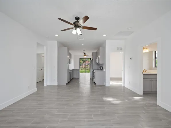 1400 W 30th Street, Riviera Beach, FL 33404