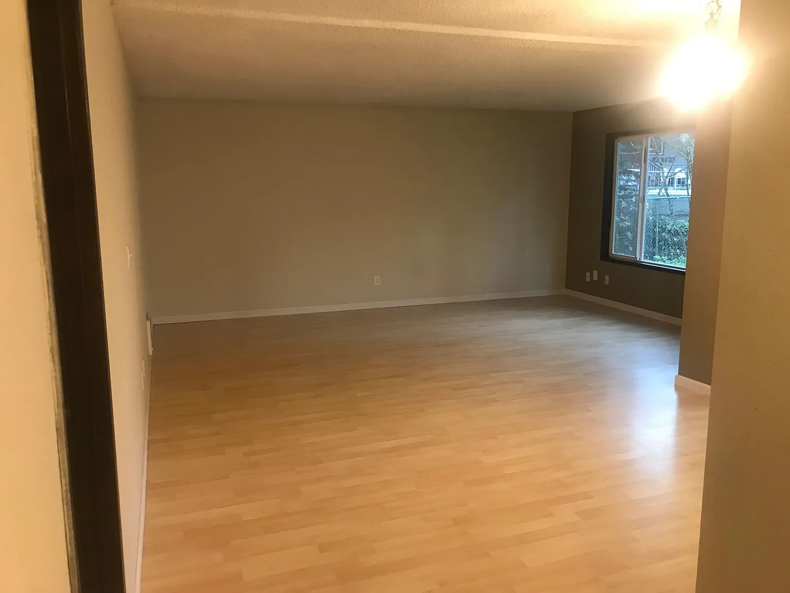 2 bed, 1.0 bath, 900 sqft, $1,795 — Photo 4
