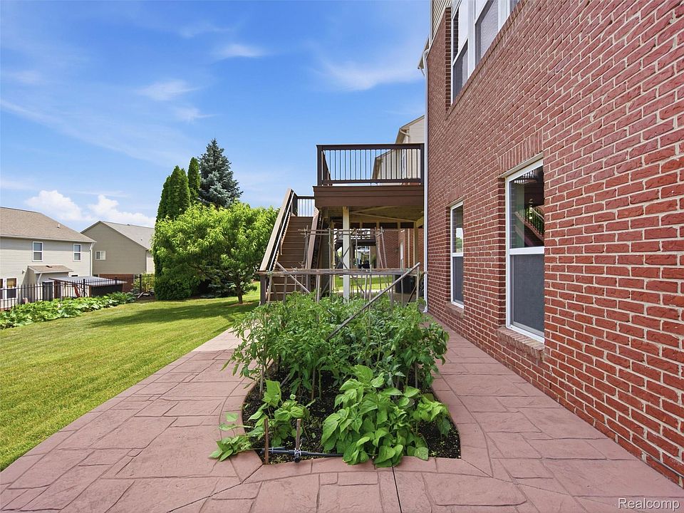 4853 Catalina Dr, photo 10