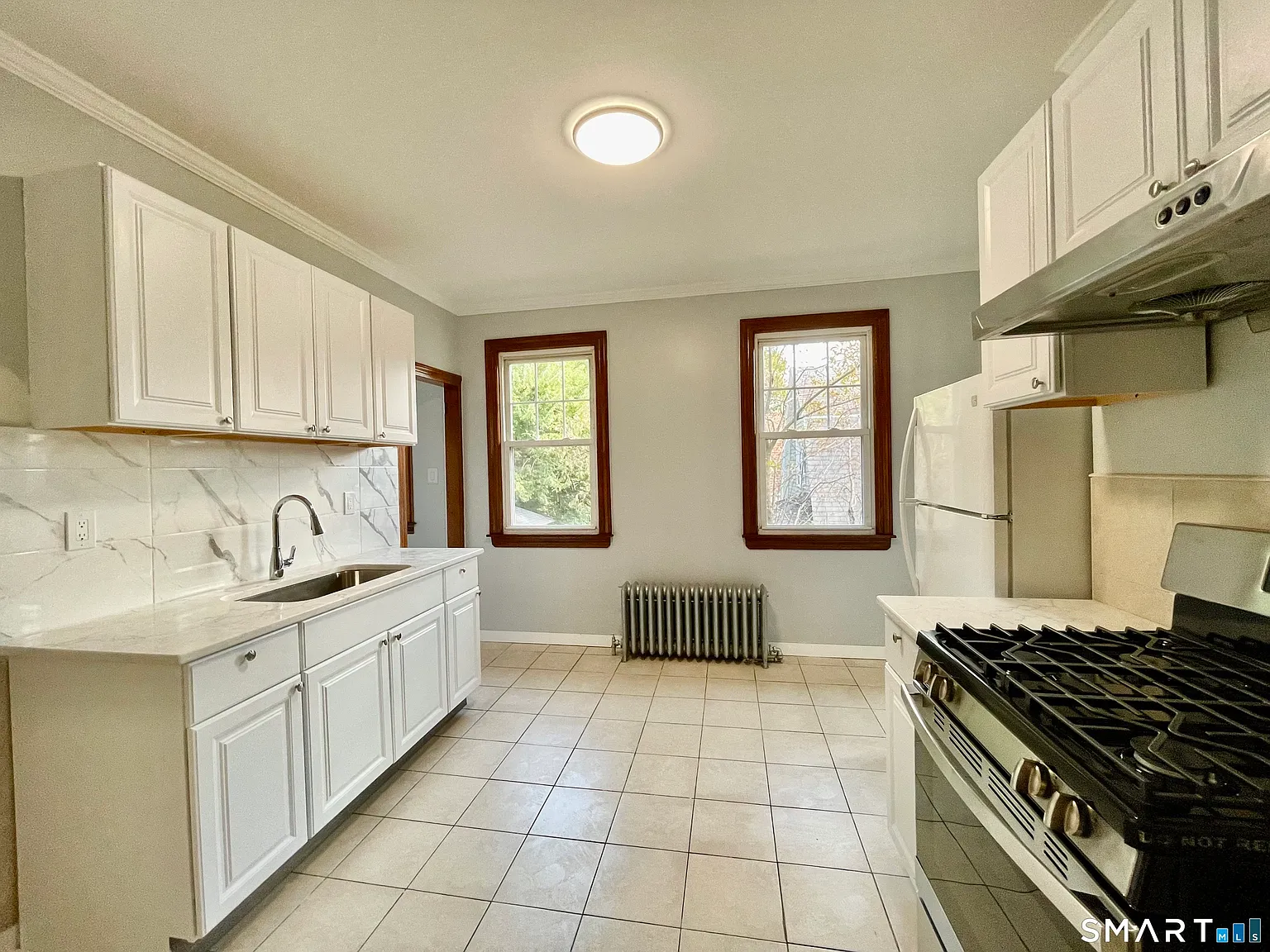 3 bed, 1.0 bath, 1275 sqft, $2,000 — Photo 4