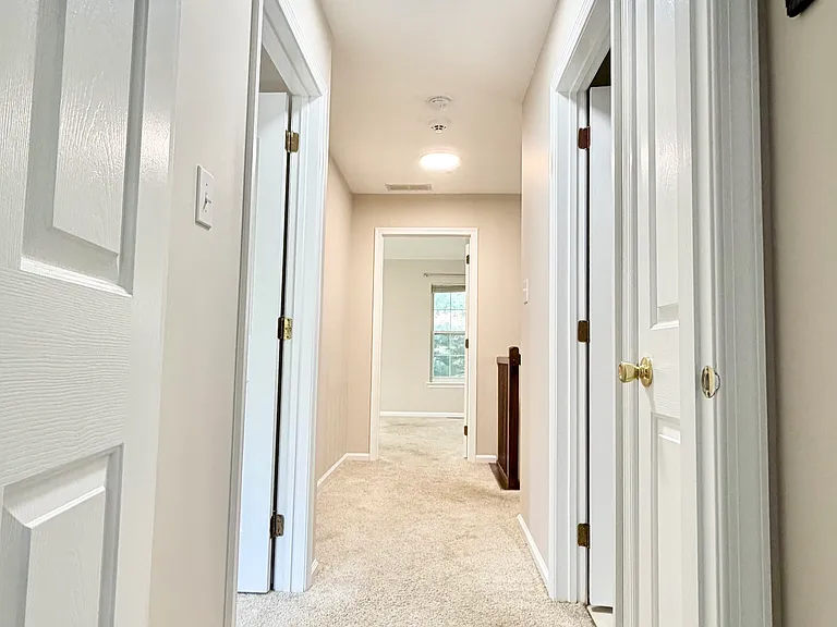 771 Chanticleer — Photo 17