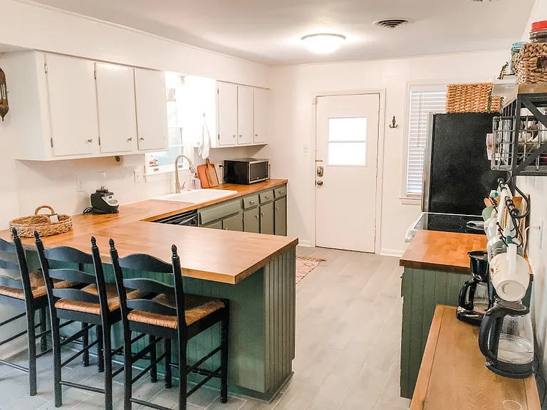 405 Delores Dr — Photo 3