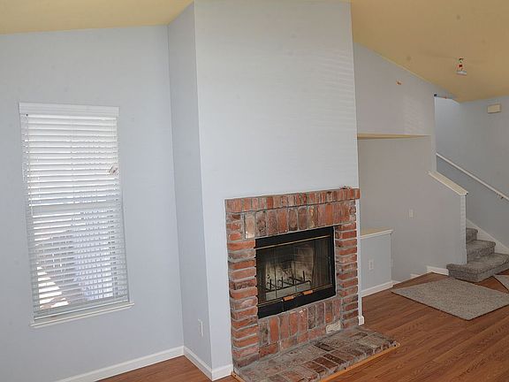4th image of 536 Vera Ave
