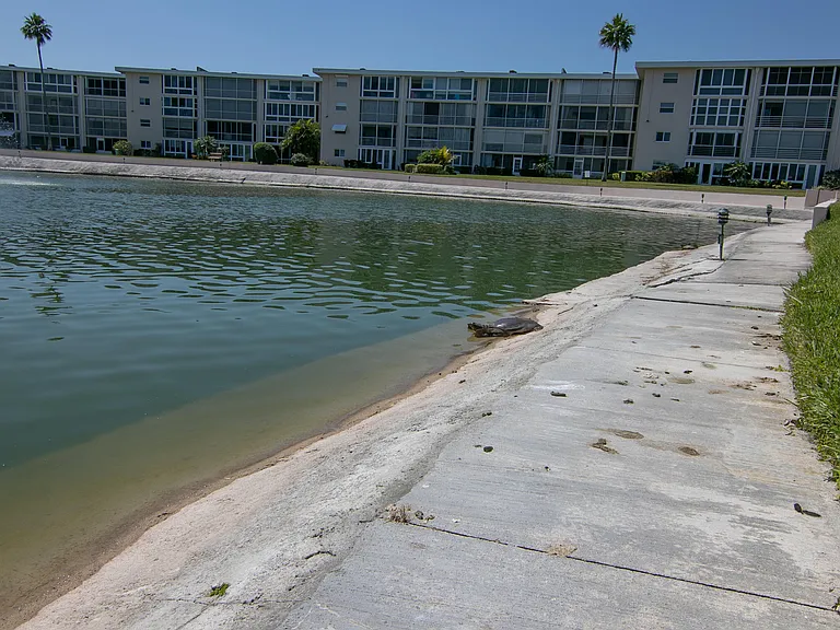 2812 Garden Dr S #101 — Photo 19