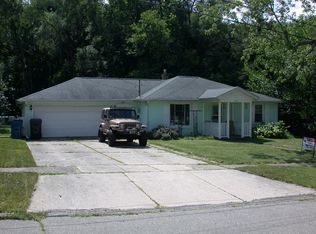 328 E Glenguile St, Parchment, MI 49004
