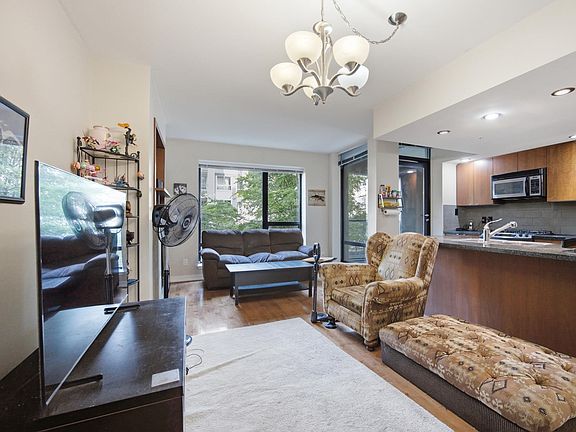 2nd image of 9180 Hemlock Dr #202