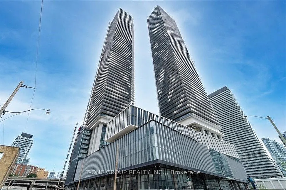 1 bed, $2,400 — Photo 1