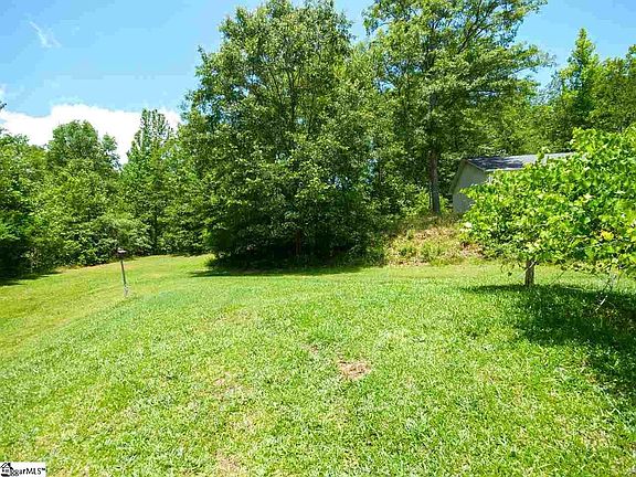 4th image of 204 Watergate Dr