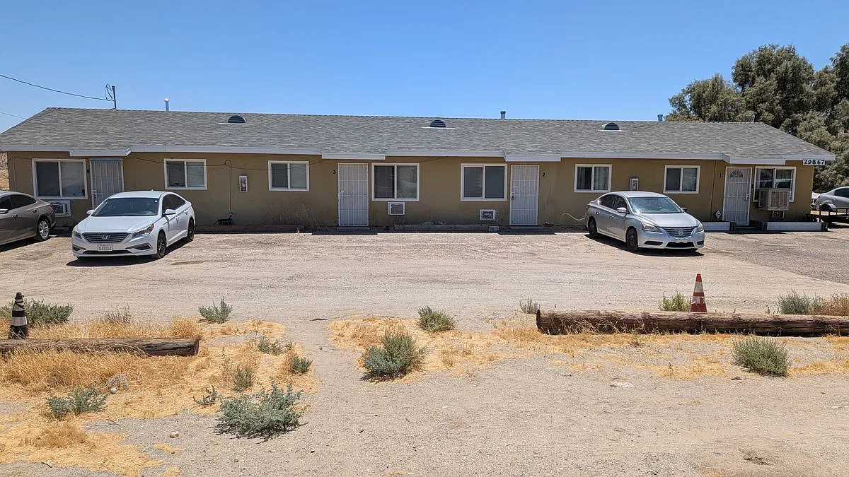 1 bed, 1.0 bath, 650 sqft, $900 — Photo 1