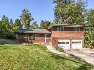645 Ashland St, Ashland, OR 97520
