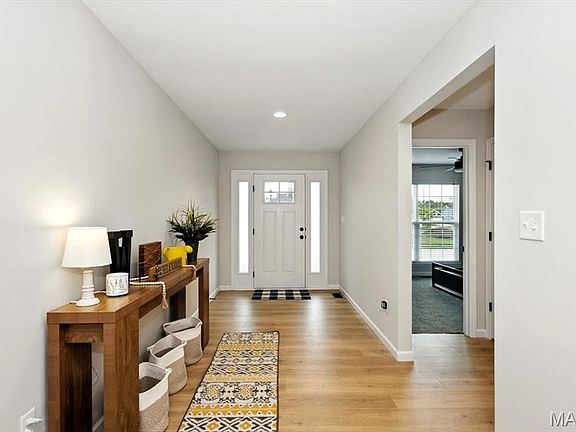 5th image of 1752 Martingale Ln