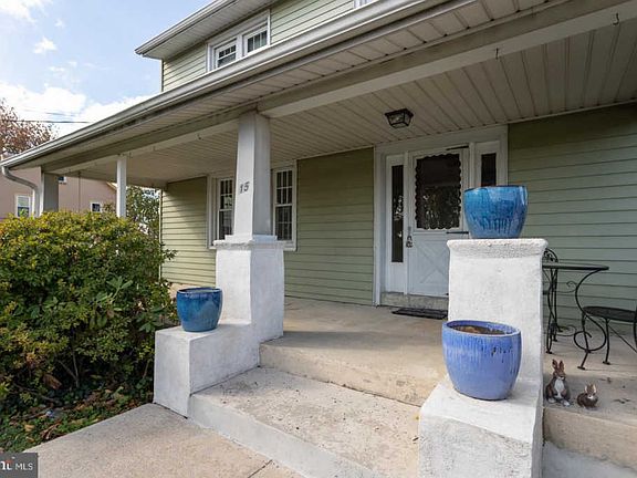 2nd image of 15 Morris Ln