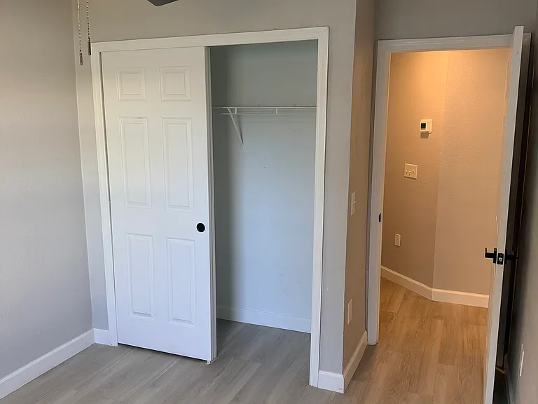 802 E North Bay St — Photo 13