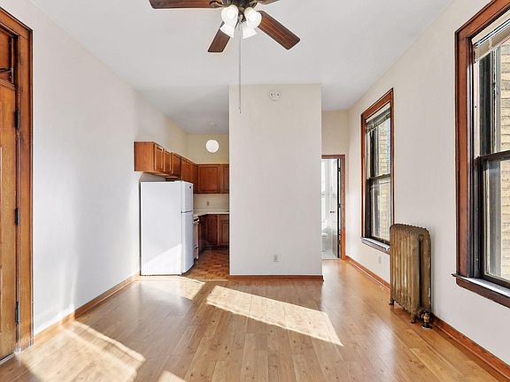 2nd image of 2006 Park Ave #307