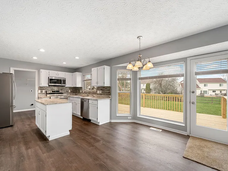 4597 Blainfield Ct — Photo 2