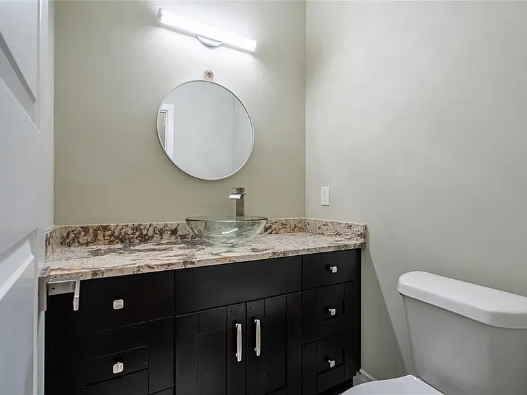 3924 Ashford Dunwoody Rd — Photo 24