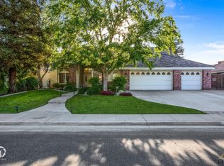 2601 Oak View Ct, Bakersfield, CA 93311