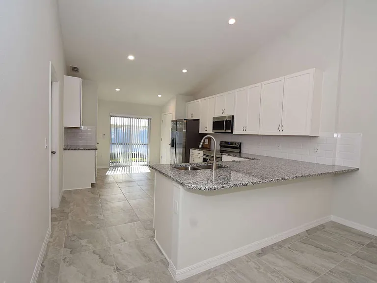 11 Buttonwood Ln #A — Photo 10