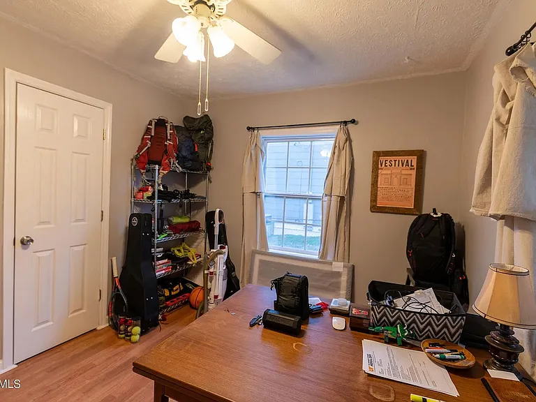1133 Fair Dr — Photo 32