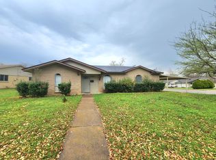 2937 Laramie St, Irving, TX 75062