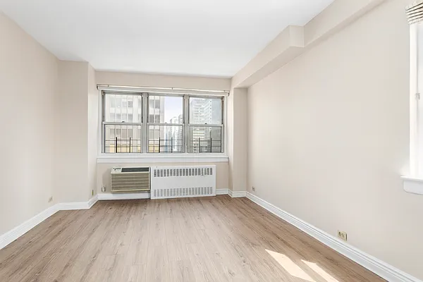 Rented by Douglas Elliman | media 16