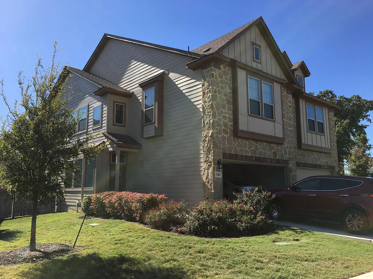 Building Photo - 17407 Brachetto