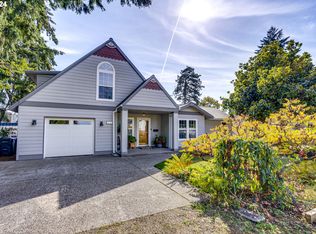 555 E Exeter St, Gladstone, OR 97027