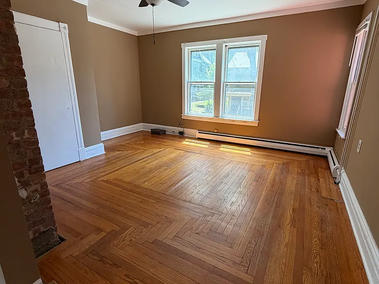 25 Carroll St #2 — Photo 6