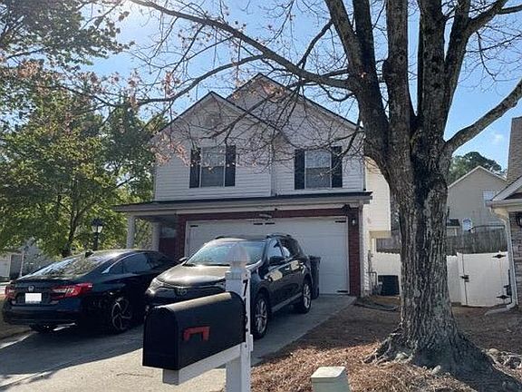 2nd image of 702 River Hill Dr