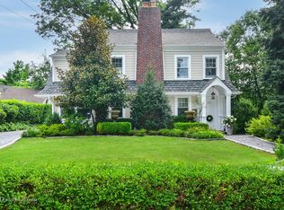 777 Plandome Rd, Manhasset, NY 11030