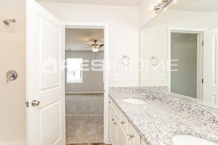 19 Winchester Ave — Photo 16