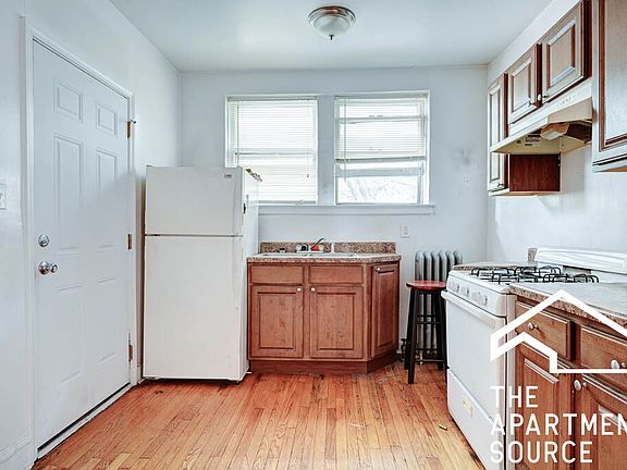 2nd image of 2946 N Albany Ave APT 2W