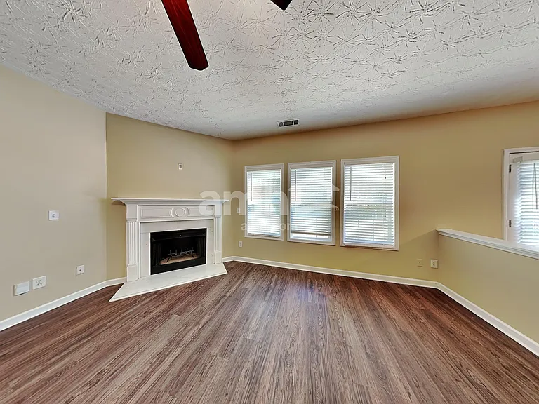 6165 Ambercrest Ct — Photo 8