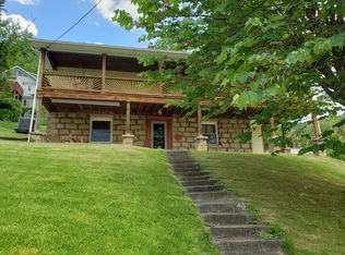 101 Cedar St #B, Hazard, KY 41701