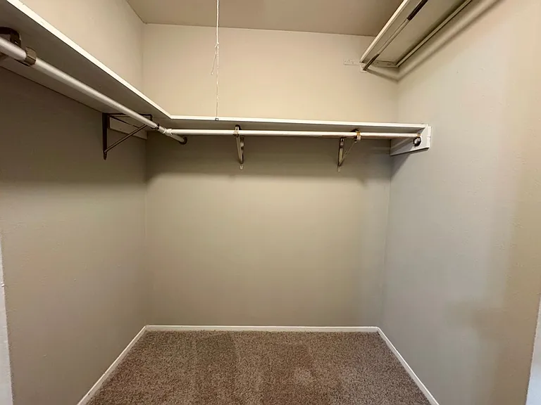 9502 Quail Village Ln — Photo 36