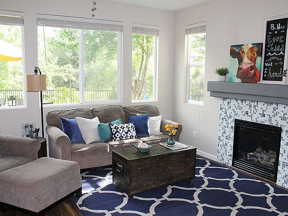 2nd image of 5242 Water Lily Ln