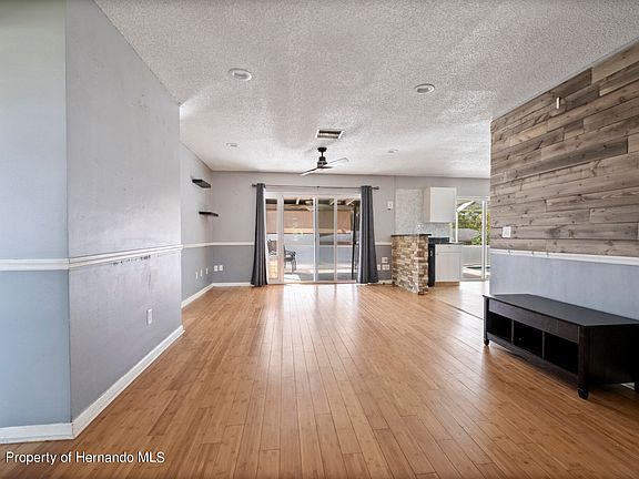 4th image of 6254 Dalton St
