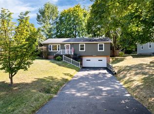 2560 Sand Run Pkwy, Akron, OH 44333