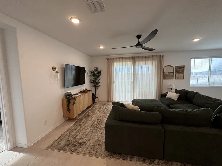 643 W Riparian Dr — Photo 35