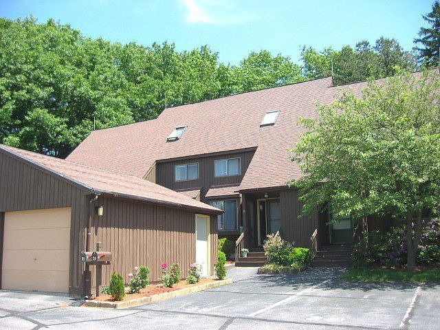 4 level townhouse w/garage