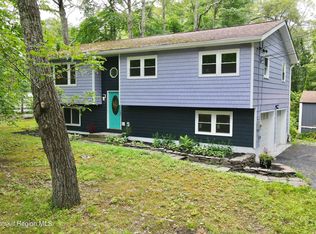 20 Mary Lou Ln, Shokan, NY 12481