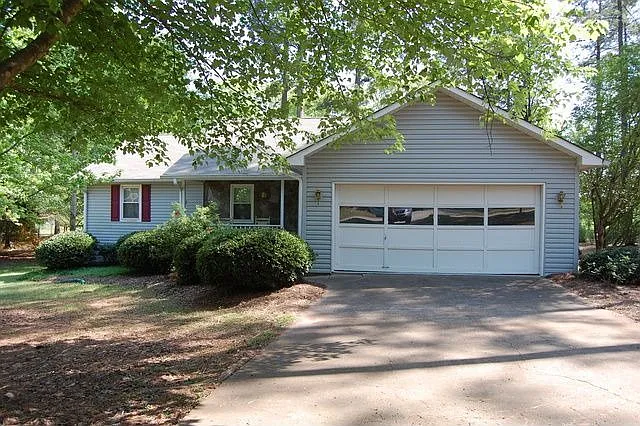 400 Jana Ln photo 1
