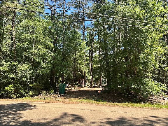 2nd image of 42046 Meadow Wood Dr