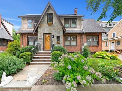 14 Hazelmere Rd, Roslindale, MA, 02131