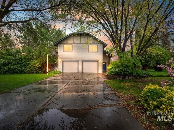 832 W Hialeah Dr, Eagle, ID 83616