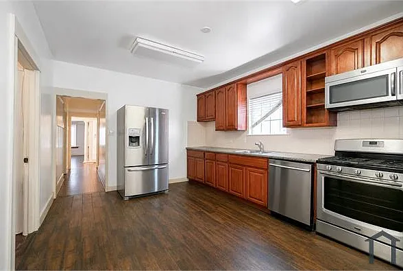 2510 E 21st St #1 — Photo 25