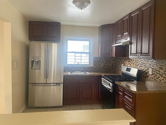 3rd image of 145-37 Foch Blvd #2
